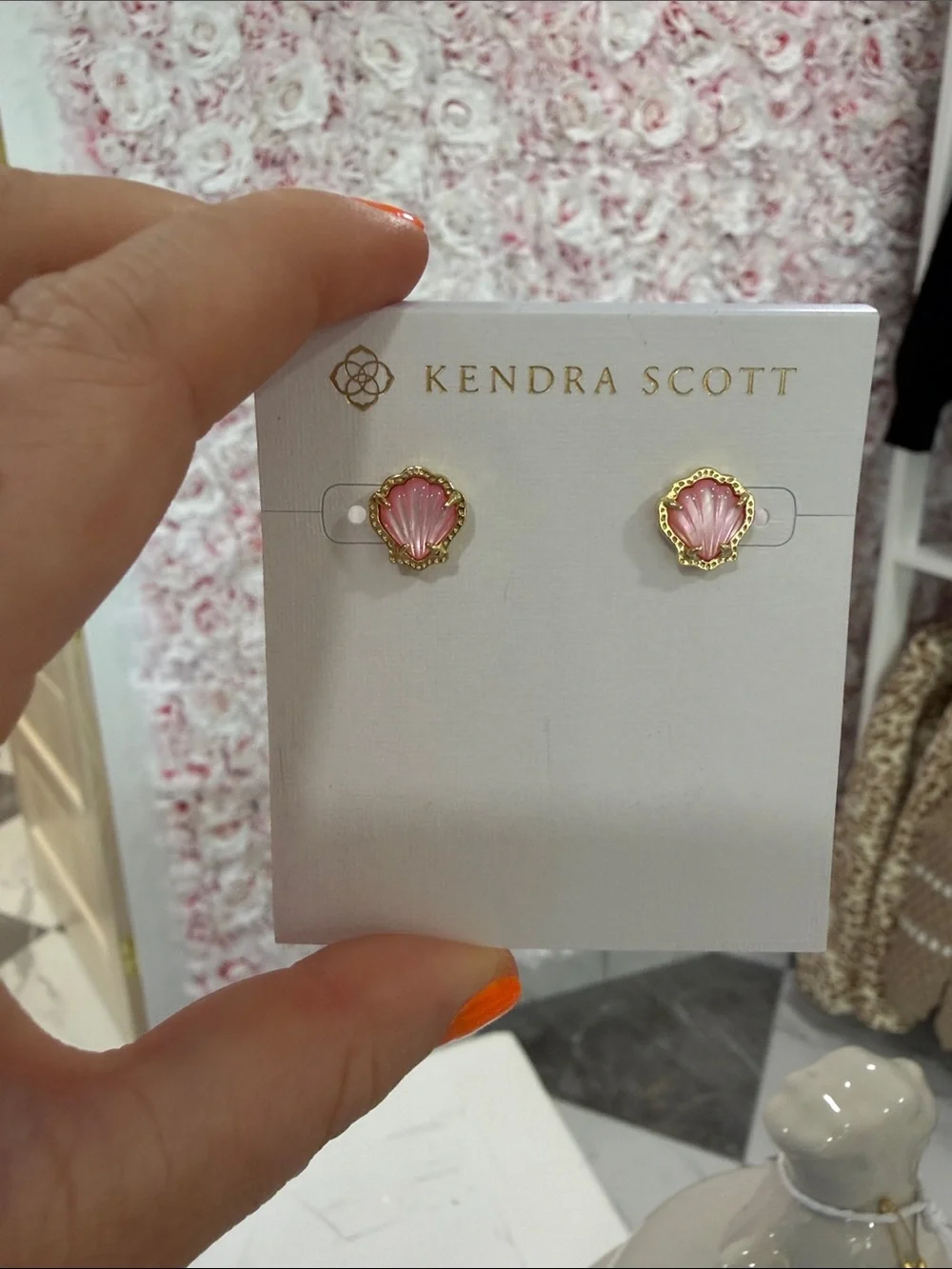Kendra Scott Pink Shell Motif Necklace and Stud Earrings Set